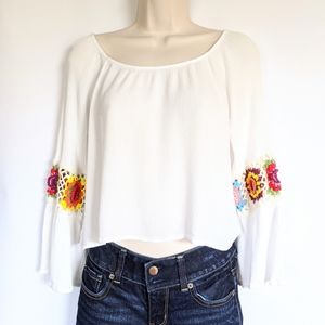 The Line of Style White Crochet Bell Sleeve Boho Blouse Size S